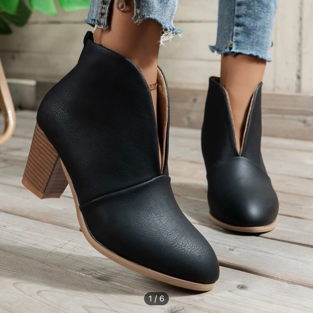 Black Bootie Slipon Comfy Shoe Fall 🌻 Chunky Heel New
